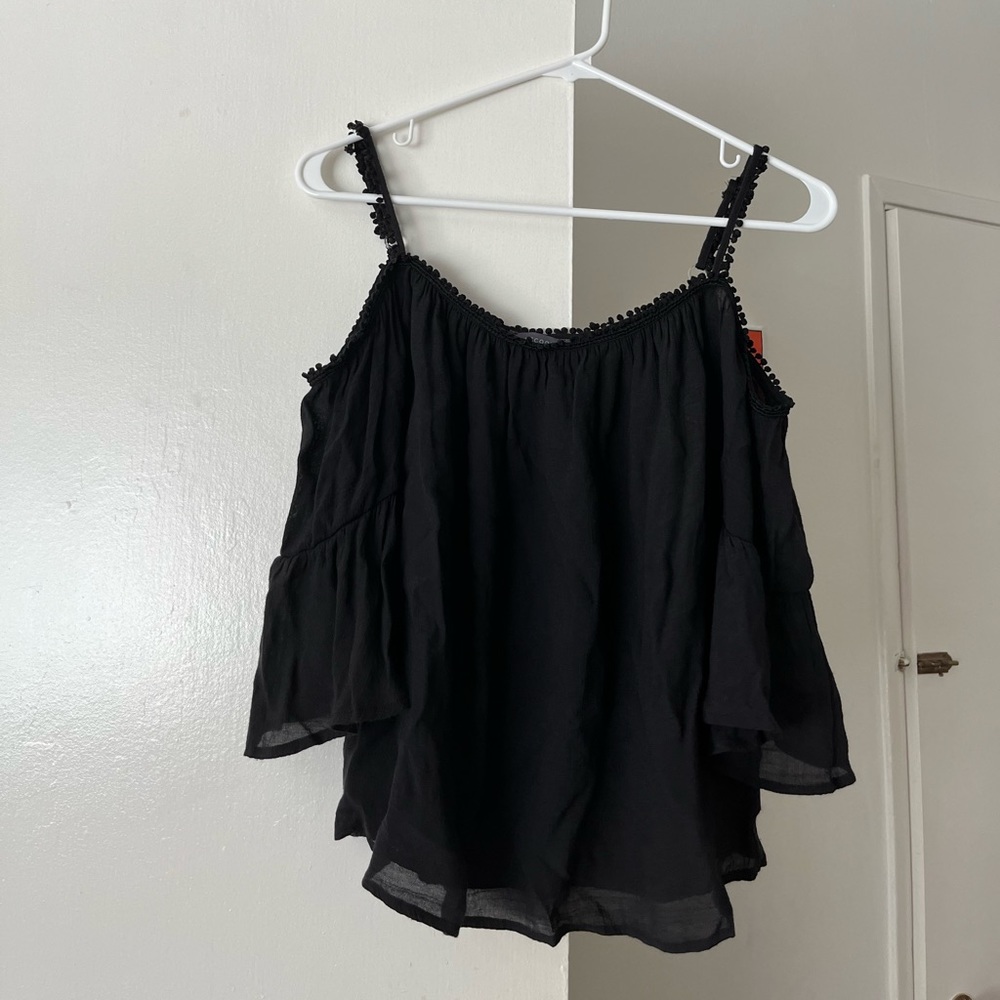 Black off the shoulder flowy top (S)